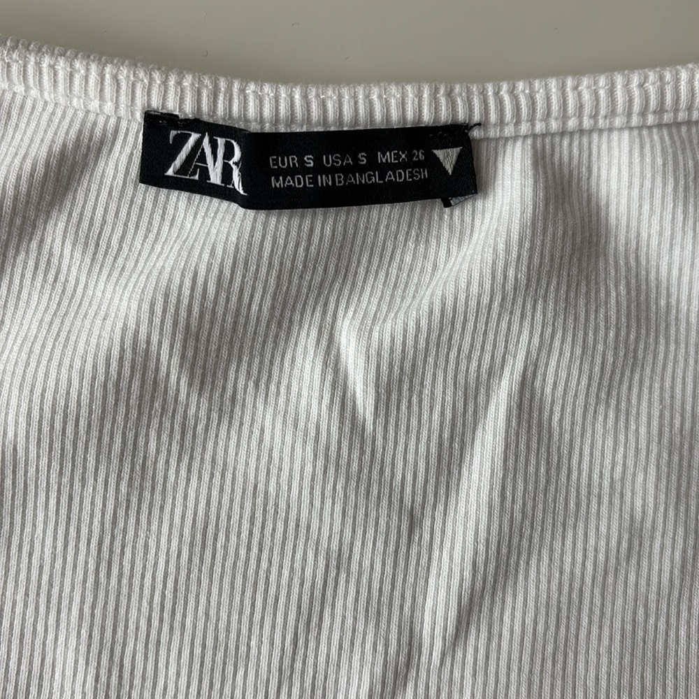 Zara Ruched Top with Ruffled Sleeves - Picture 2 of 3